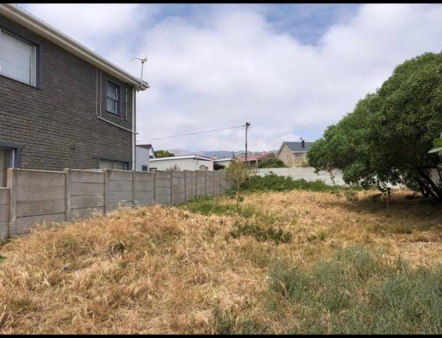 LAND FOR SALE IN DE KELDERS